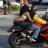 motociclista a culo fuori.jpg