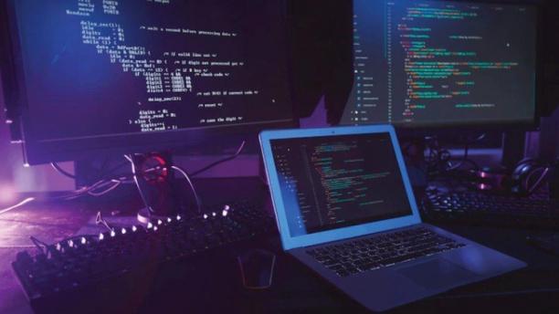Learn C Programming with 100+ Practical Examples.jpg