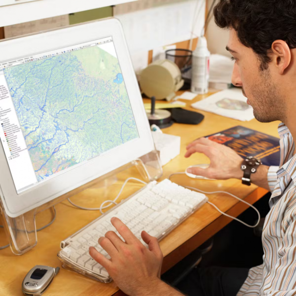 GIS Education with ArcGIS Desktop.png