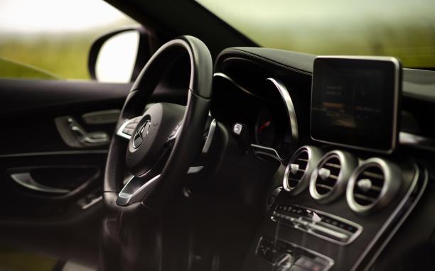 mercedesbenz.jpg