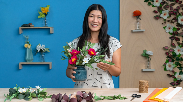 Domestika - Paper Flower Craft Techniques.png