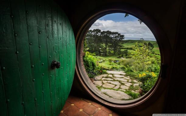 a_hobbit_house-wallpaper-1680x1050.jpg